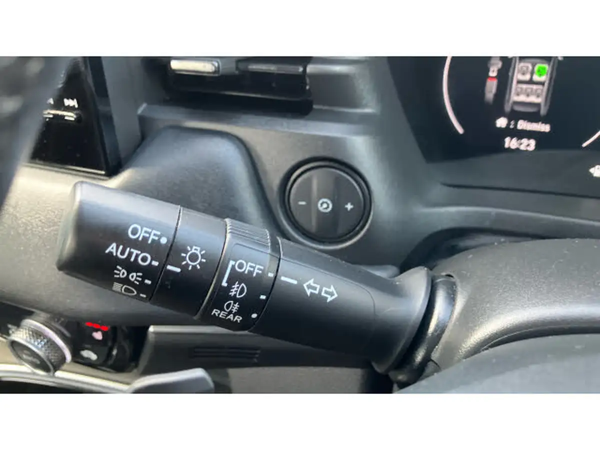 2022-honda-hr-v-15-i-mmd-advance-big-12