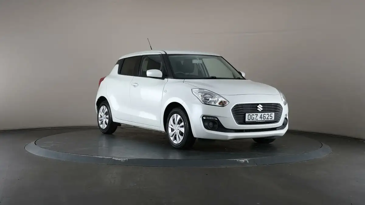 2019-suzuki-swift-12-dualjet-attitude-big-50