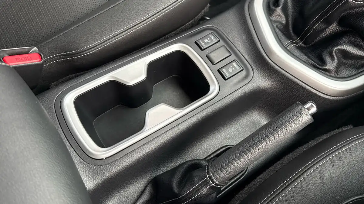 2021-nissan-navara-23dci-tt-tekna-8-navileather-big-20