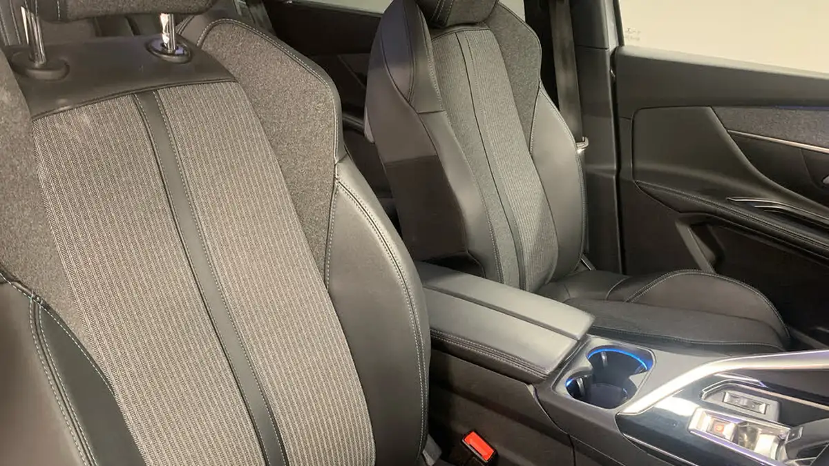 2021-peugeot-5008-suv-12-puretech-allure-premium-eat8-big-41