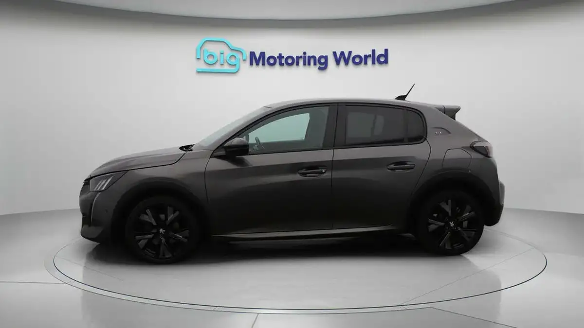 2021-peugeot-208-12-puretech-gt-100bhp-eat8-big-4