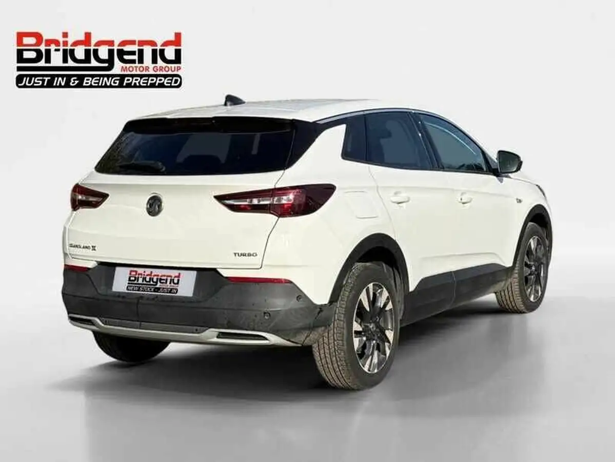 2018-vauxhall-grandland-x-12-sport-nav-130ps-big-2