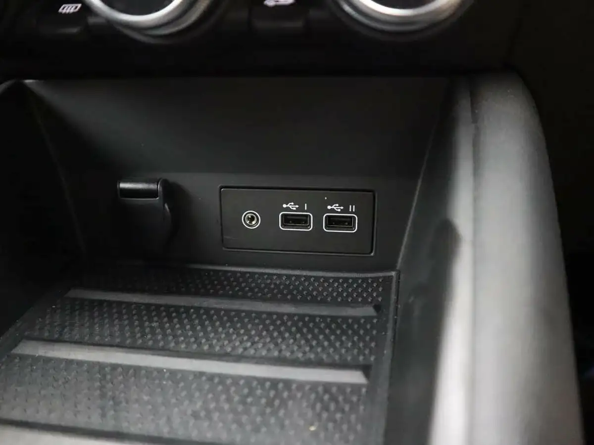 2024-renault-captur-16-e-tech-engineered-145ps-full-big-28