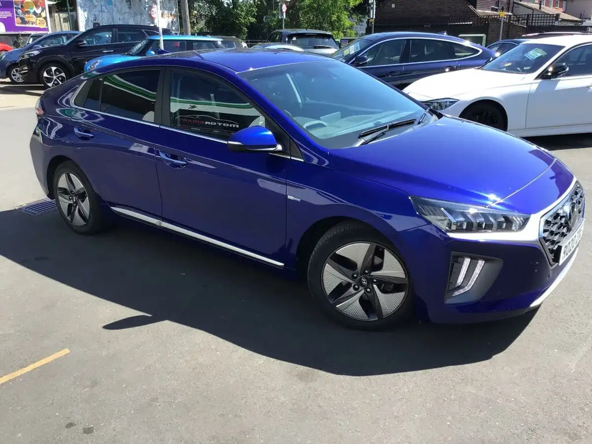 2020-hyundai-ioniq-16-gdi-premium-se-hybrid-big-2