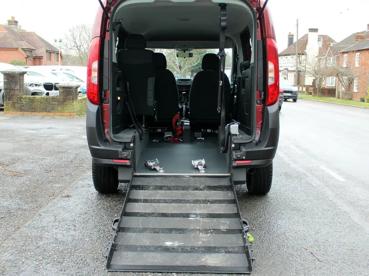 2017-fiat-doblo-14-pop-big-28