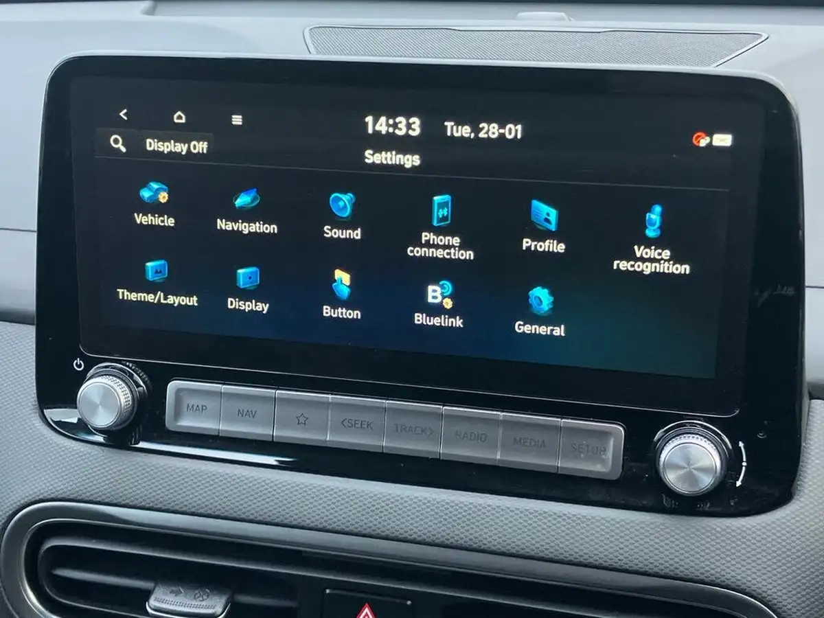 2023-hyundai-kona-e-premium-136ps-39kwh-big-40