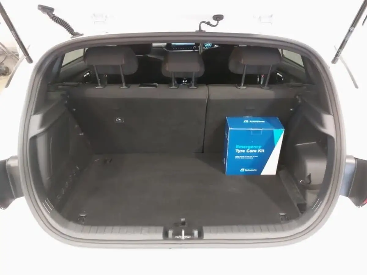 2023-hyundai-i20-10-t-gdi-n-line-eclutch-imt-big-7