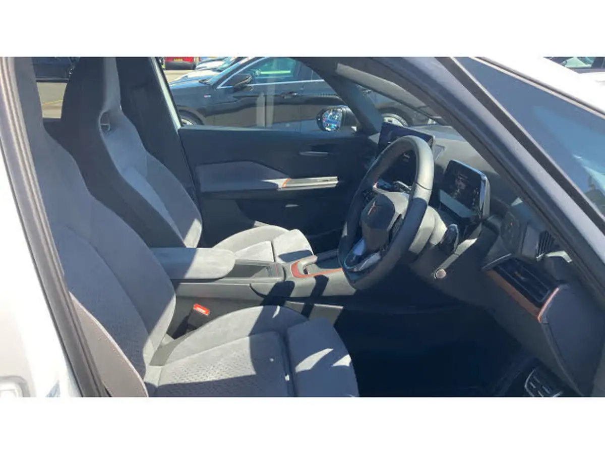 2024-cupra-born-e-v3-230ps-77kwh-e-boost-big-14