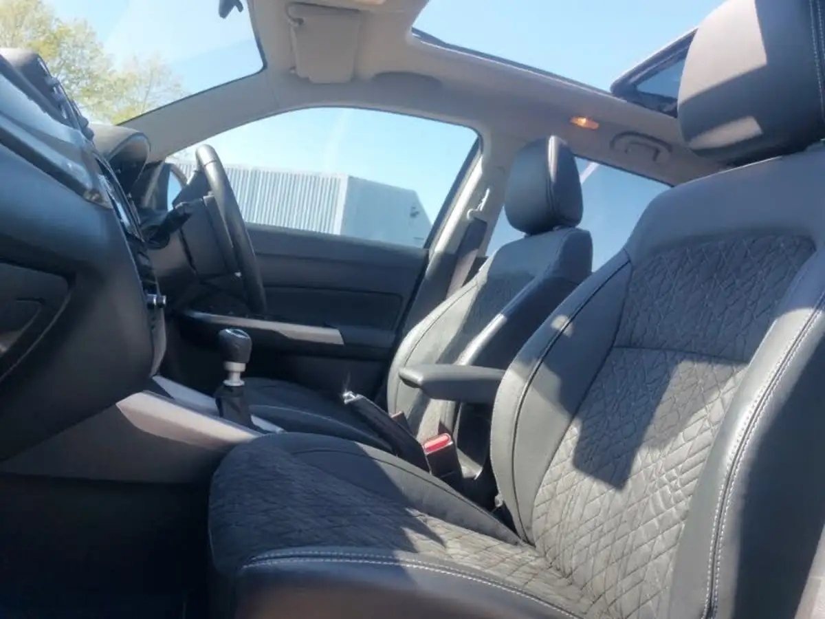 2023-suzuki-vitara-14-boosterjet-sz5-big-11