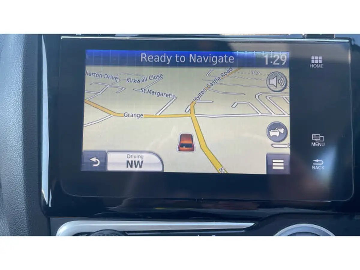 2018-honda-jazz-15-i-vtec-sport-navi-cvt-big-34