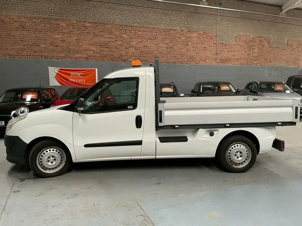 2012-fiat-doblo-big-4