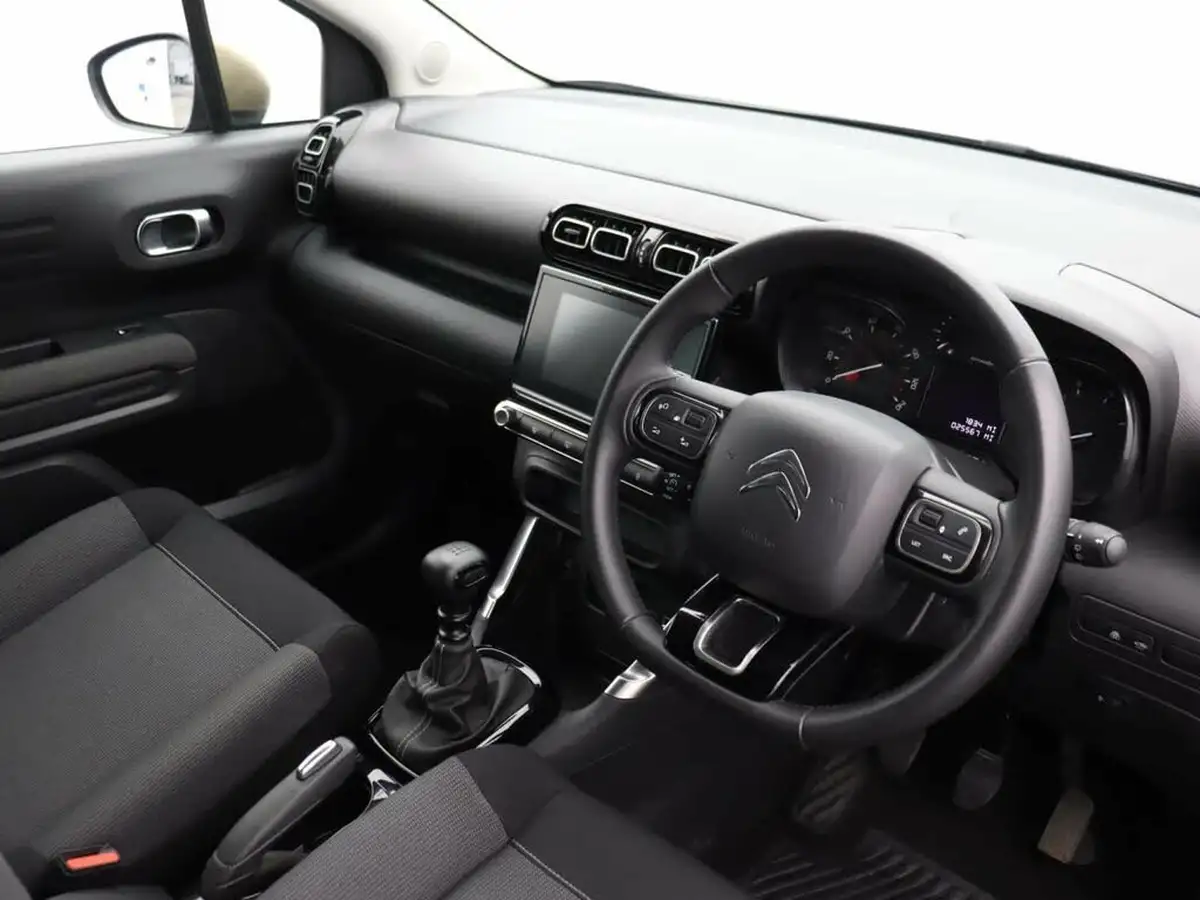 2022-citroen-c3-aircross-12-puretech-c-series-edition-big-6