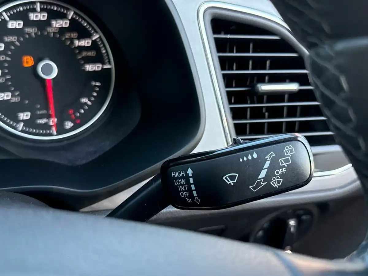 2019-seat-leon-15-tsi-evo-se-hatchback-big-31