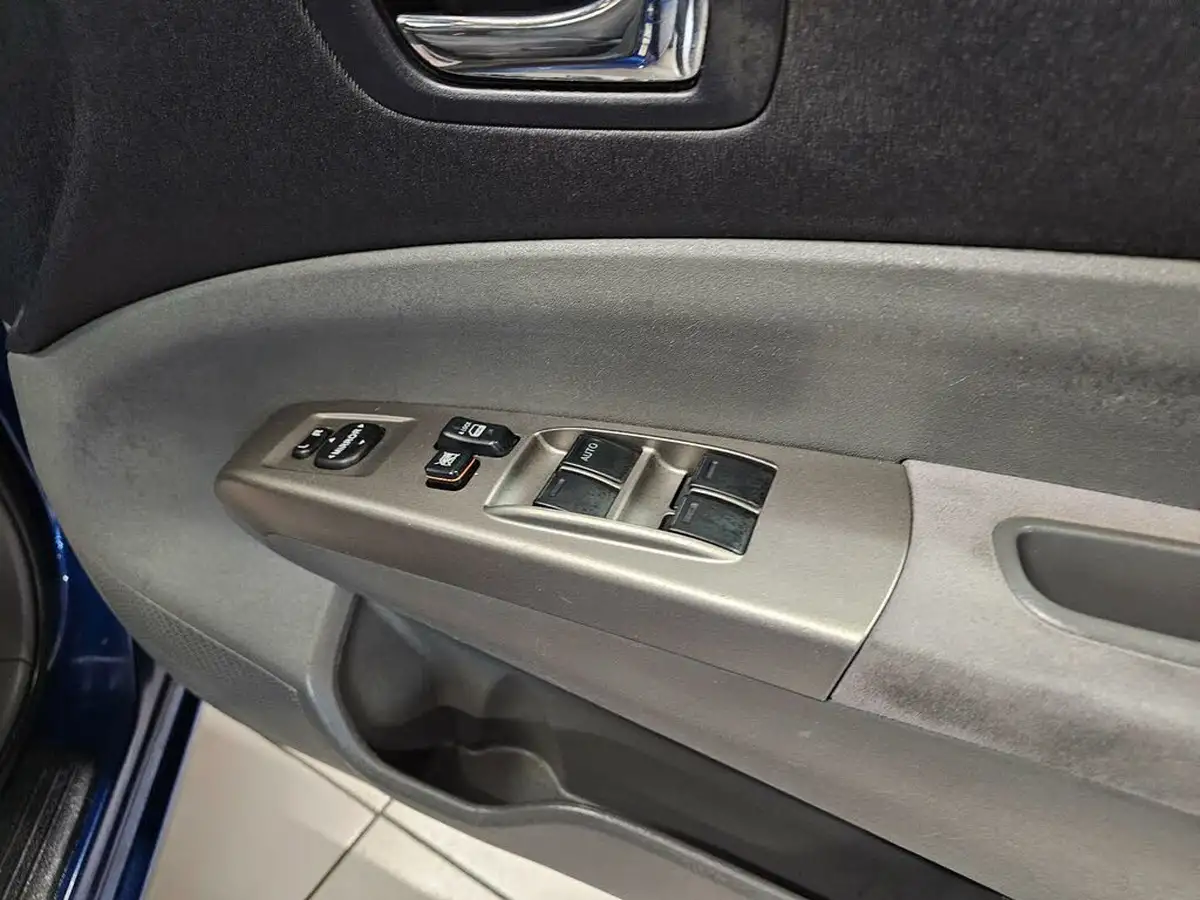 2008-toyota-prius-15-vvt-i-t-spirit-big-29
