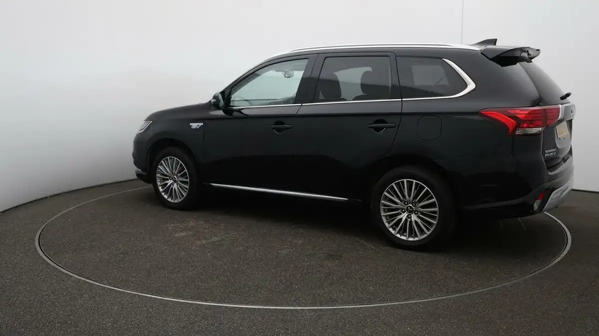 2020-mitsubishi-outlander-24-design-phev-big-33