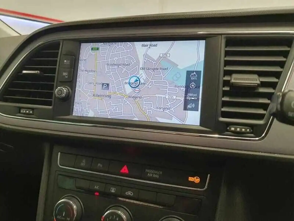 2019-seat-leon-15-tsi-evo-se-dynamic-hatchback-big-14