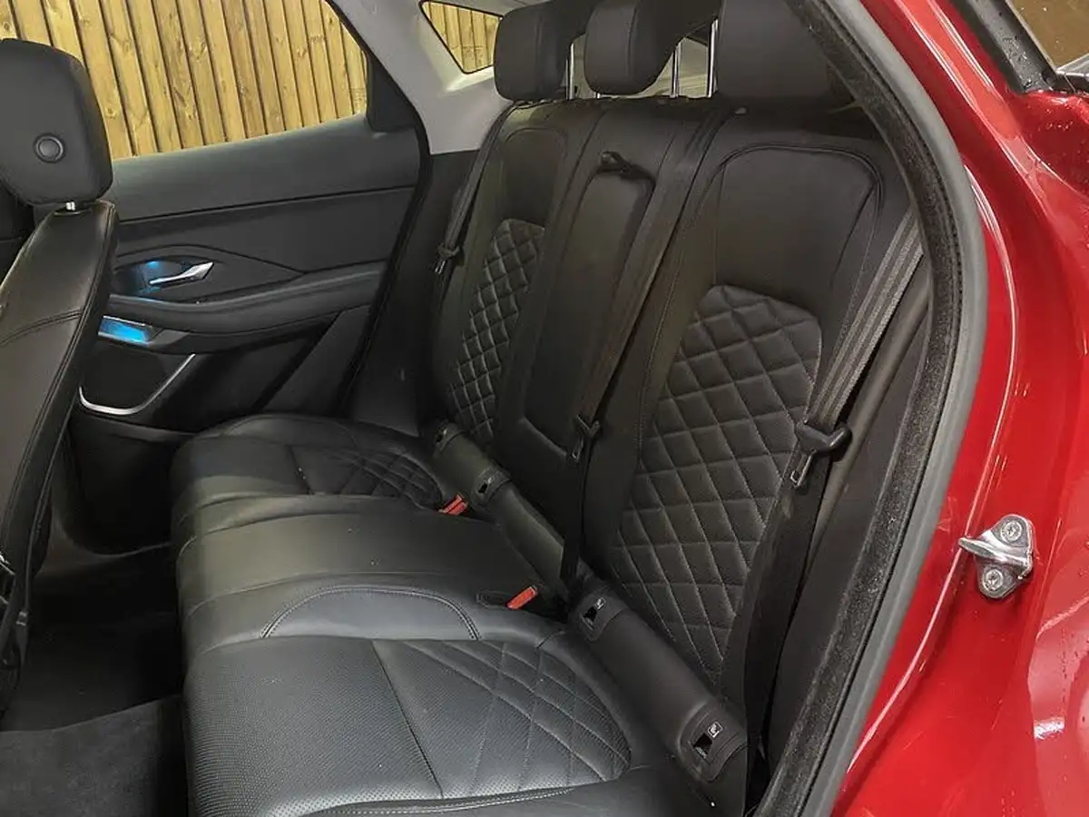 2019-jaguar-e-pace-20-i4d-hse-180ps-big-6