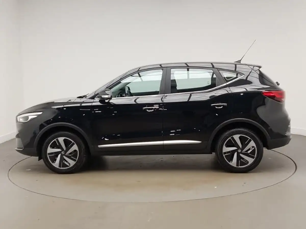 2023-mg-zs-suv-e-se-ev-176ps-big-3