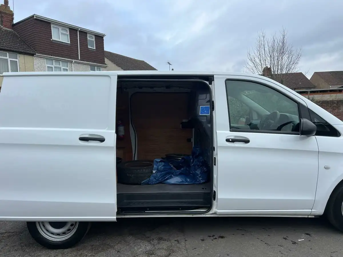 2021-mercedes-benz-vito-18-cdi-110-progressive-l1-panel-big-41