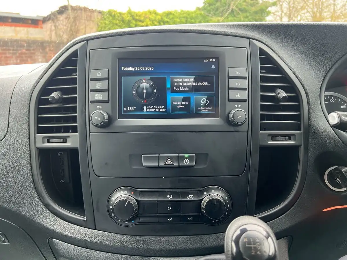 2021-mercedes-benz-vito-18-cdi-110-progressive-l1-panel-big-17
