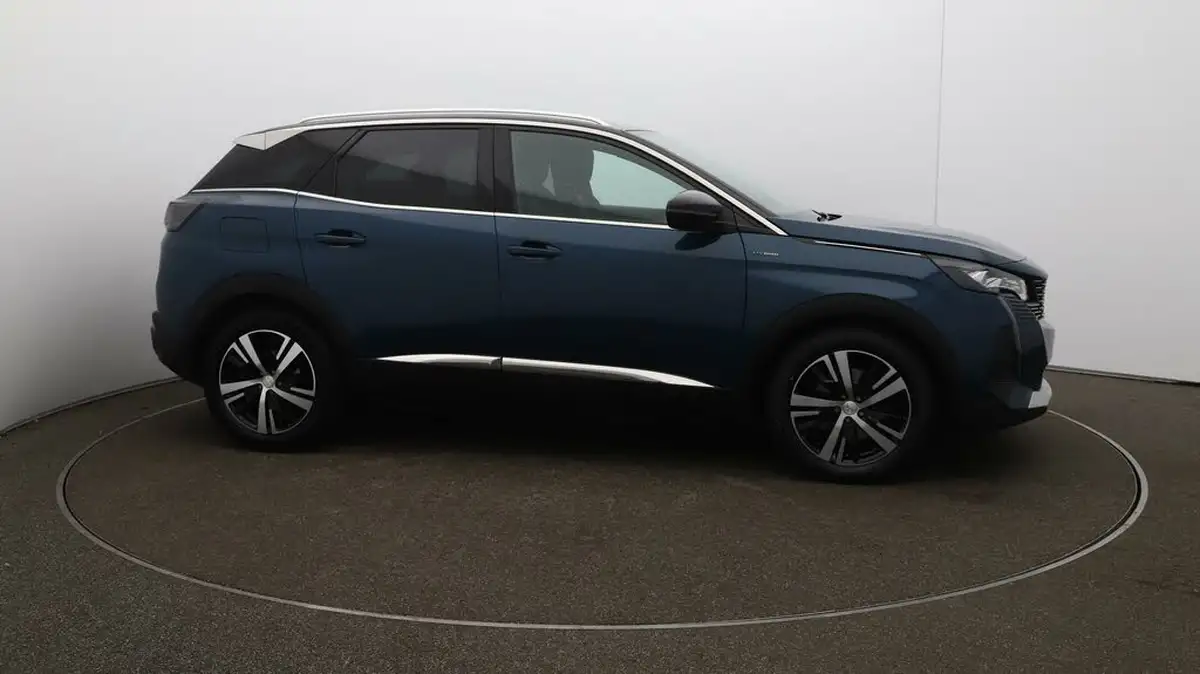 2022-peugeot-3008-suv-16-puretech-gt-225bhp-hybrid-e-eat8-big-47