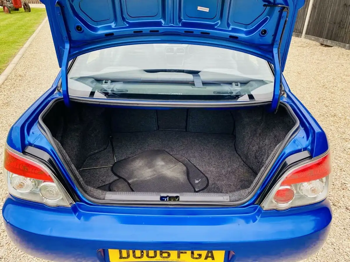 2006-subaru-impreza-20-r-sport-saloon-4d-big-19