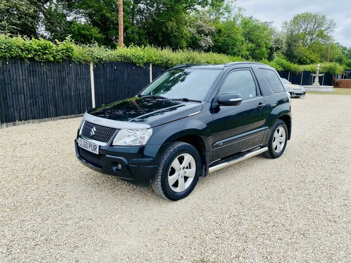 2010-suzuki-grand-vitara-24-sz4-3d-auto-big-3