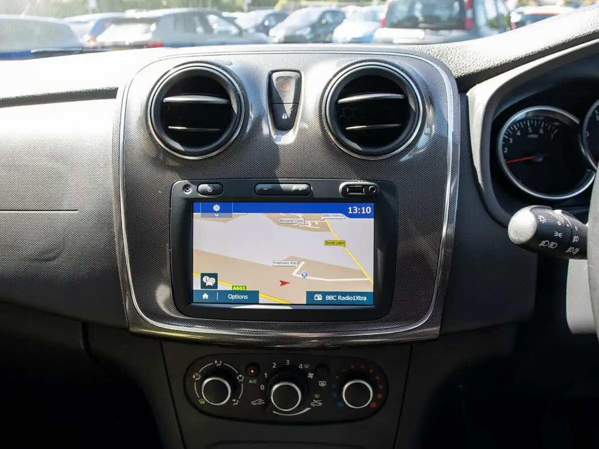 2020-dacia-logan-mcv-stepway-09-tce-comfort-big-25