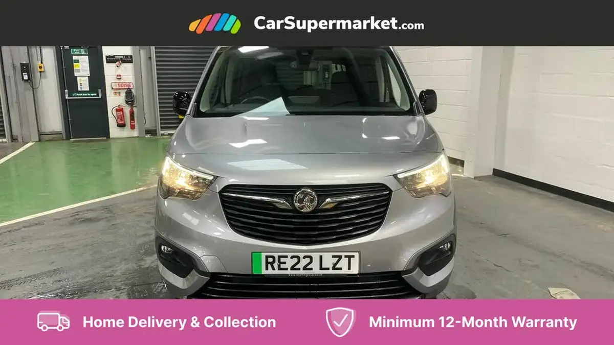 2022-vauxhall-combo-life-e-se-big-1