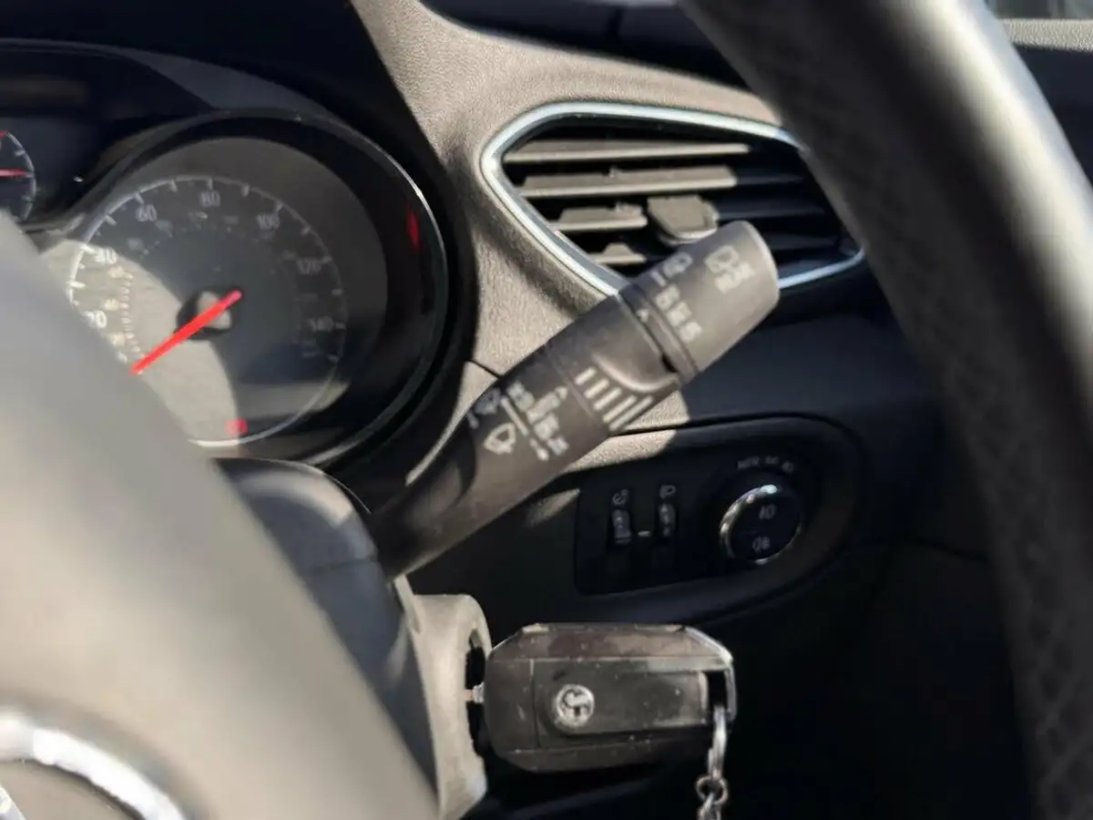 2019-vauxhall-grandland-x-12-se-ss-big-43
