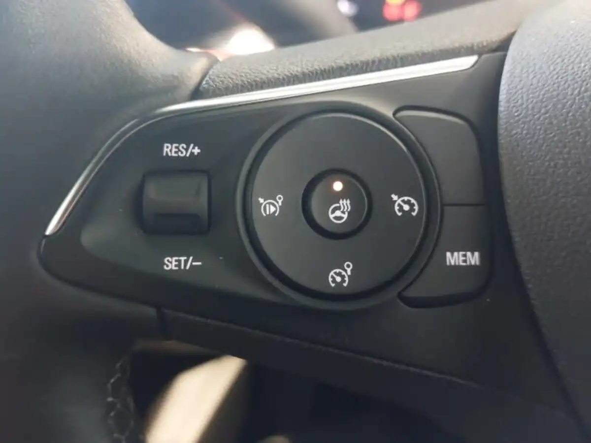 2023-vauxhall-mokka-12-gs-136ps-big-16