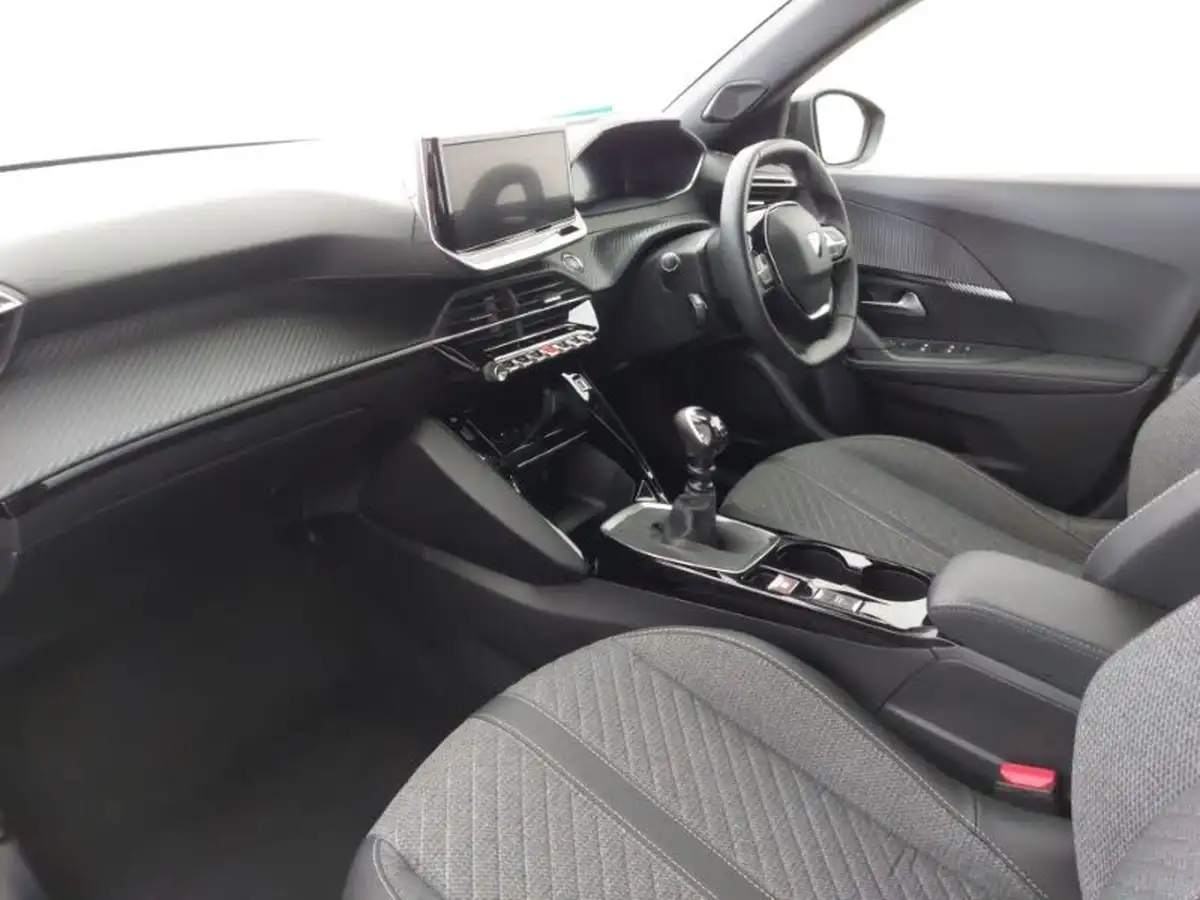 2024-peugeot-2008-suv-12-puretech-allure-130ps-big-4