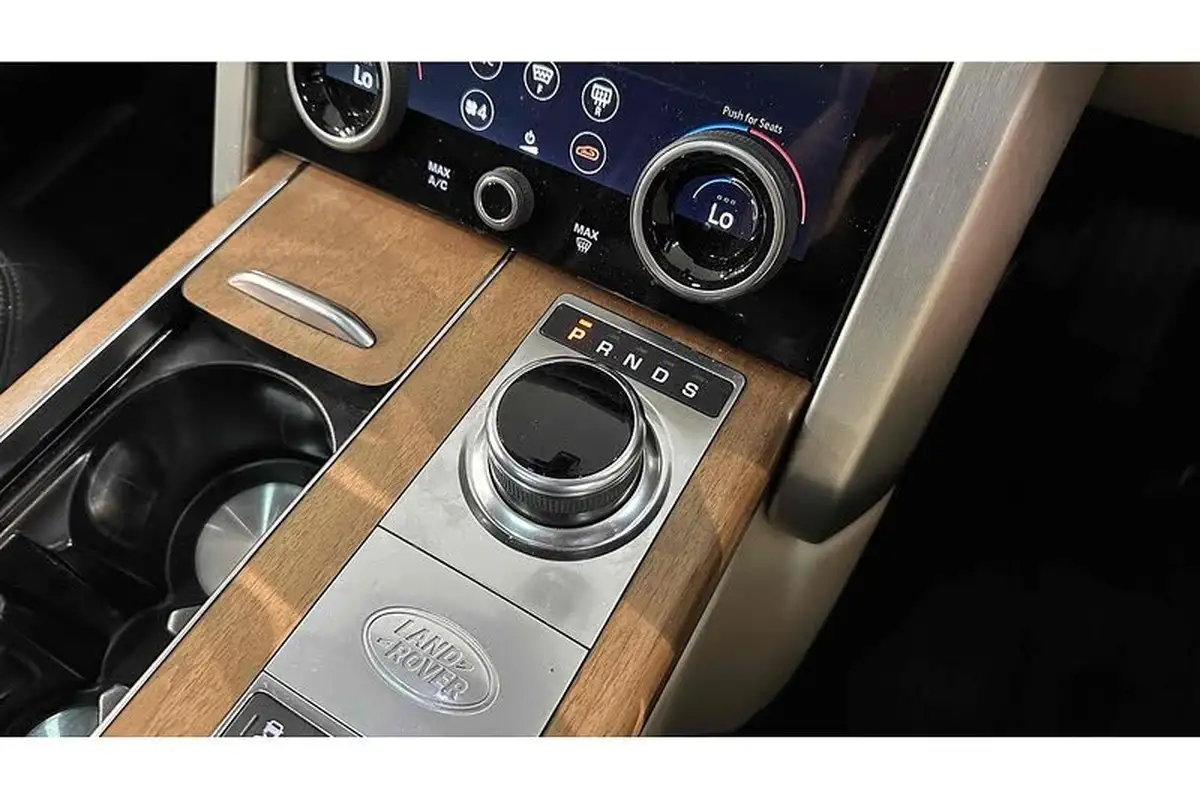 2019-land-rover-range-rover-30-sd-v6-vogue-big-59
