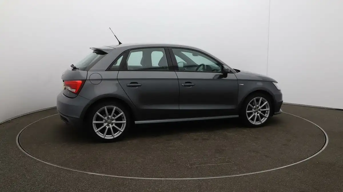 2017-audi-a1-16tdi-s-line-sportback-5d-big-47