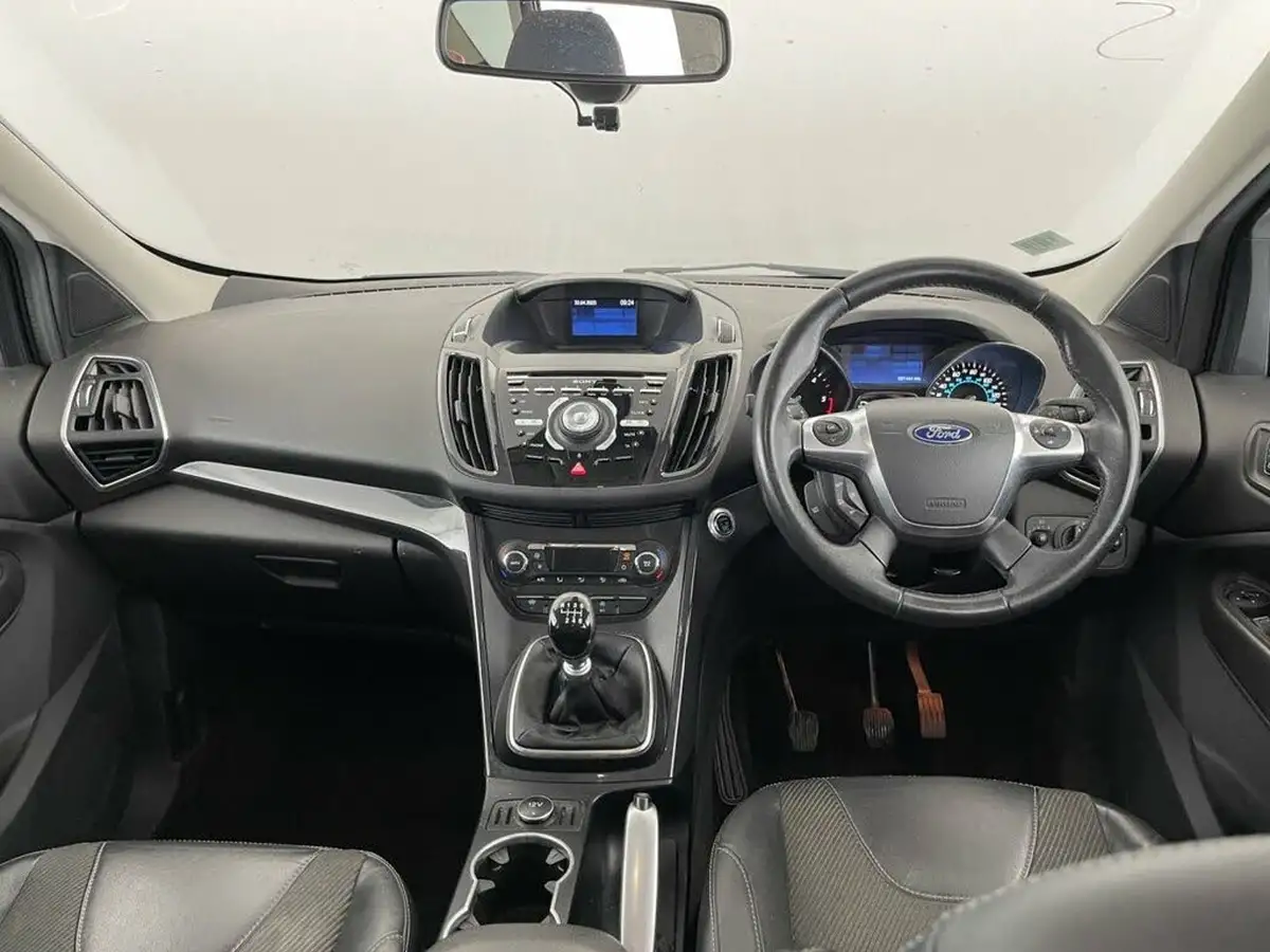 2015-ford-kuga-20tdci-titanium-150ps-big-10