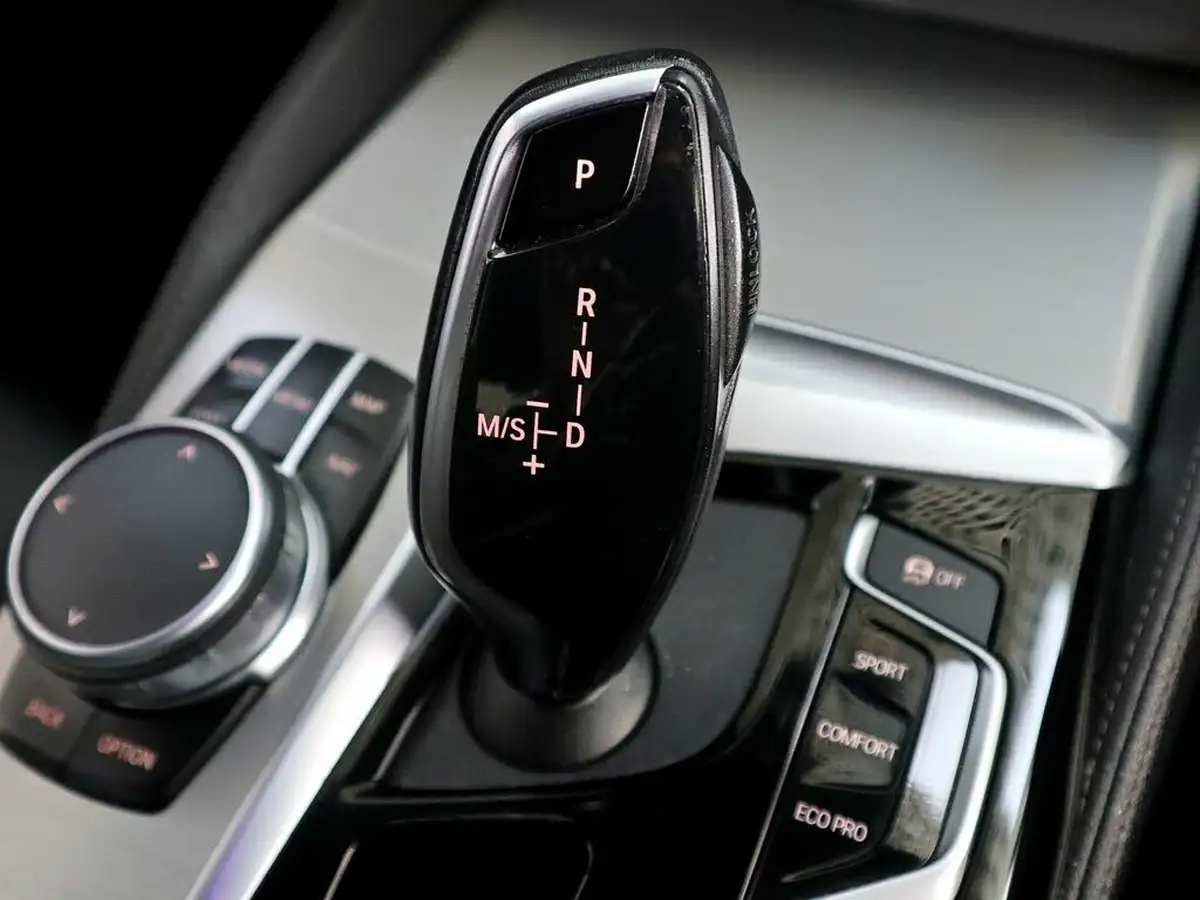 2019-bmw-5-series-20td-520d-m-sport-190bhp-plus-pack-saloon-4d-big-34