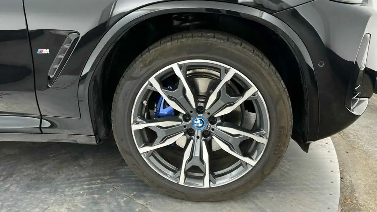 2024-bmw-x3-20-30e-xdrive-m-sport-big-14