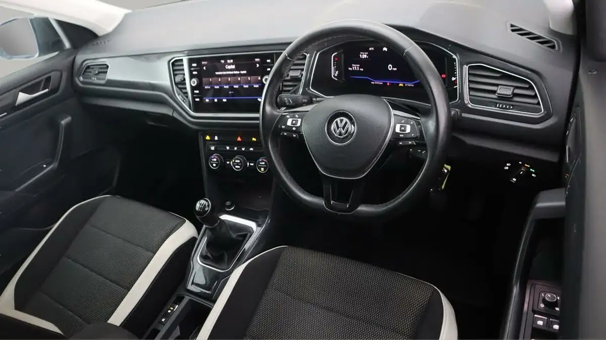 2020-volkswagen-t-roc-20tdi-sel-big-9