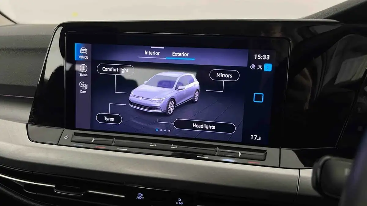 2020-volkswagen-golf-15-tsi-life-150ps-hatchback-big-43