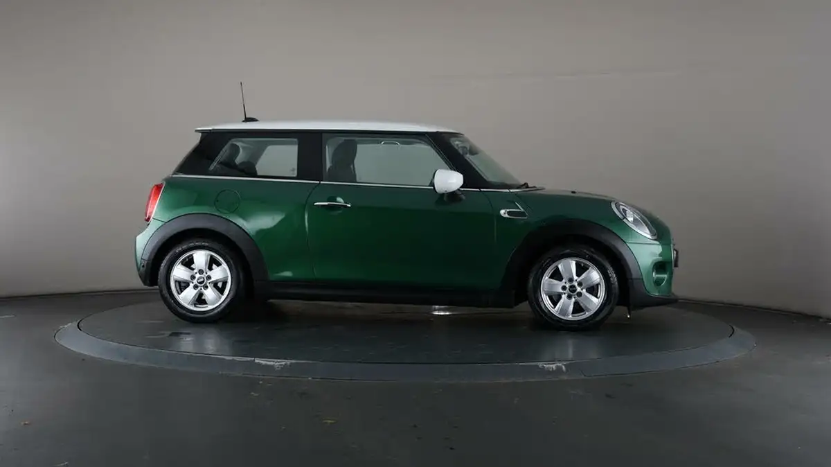 2019-mini-cooper-15-cooper-classic-hatchback-3d-big-51