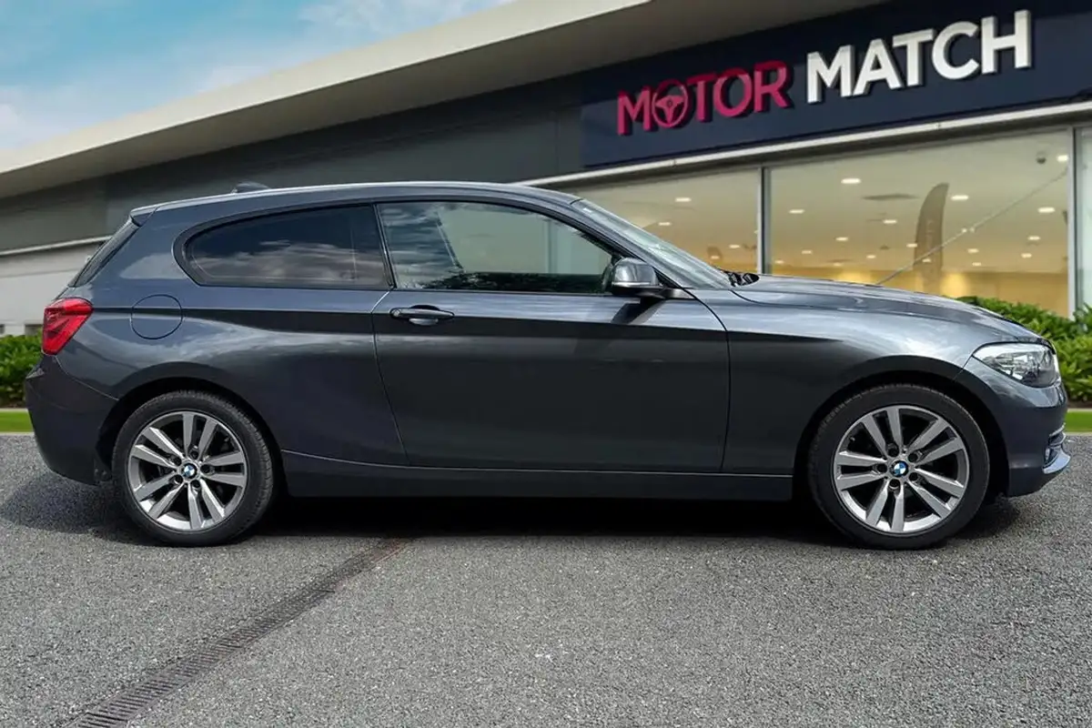 2015-bmw-1-series-15td-116d-sport-116bhp-3d-big-2