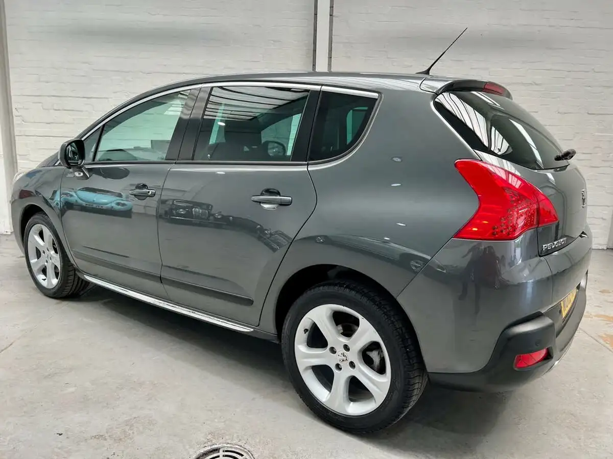 2012-peugeot-3008-crossover-16td-sportium-big-18