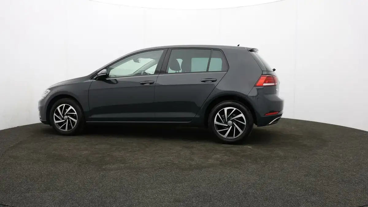2019-volkswagen-golf-16tdi-match-edition-hatchback-big-69