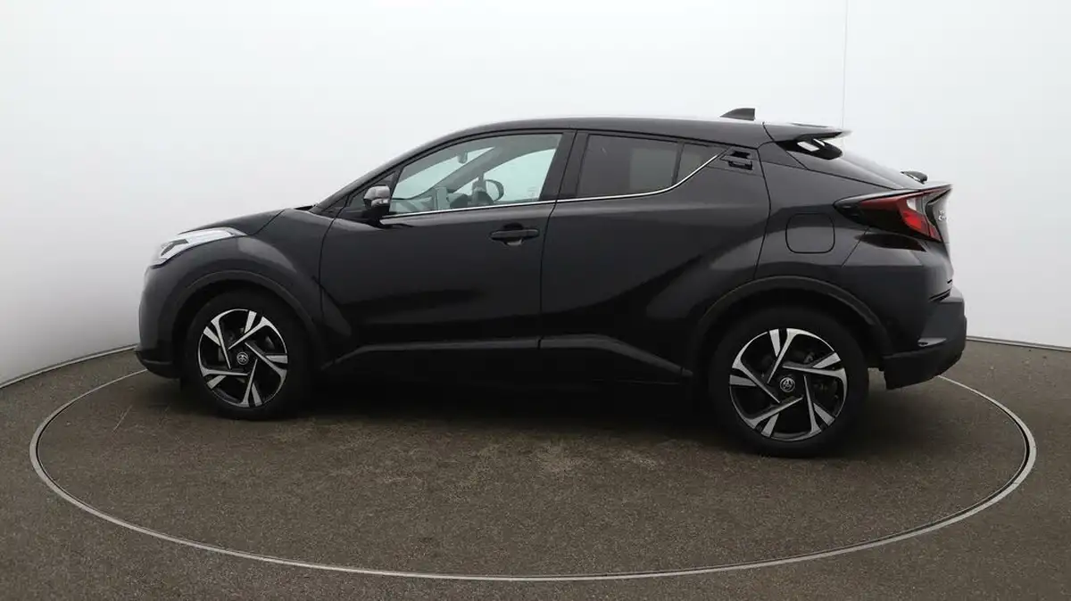 2022-toyota-c-hr-18-vvt-i-design-big-56