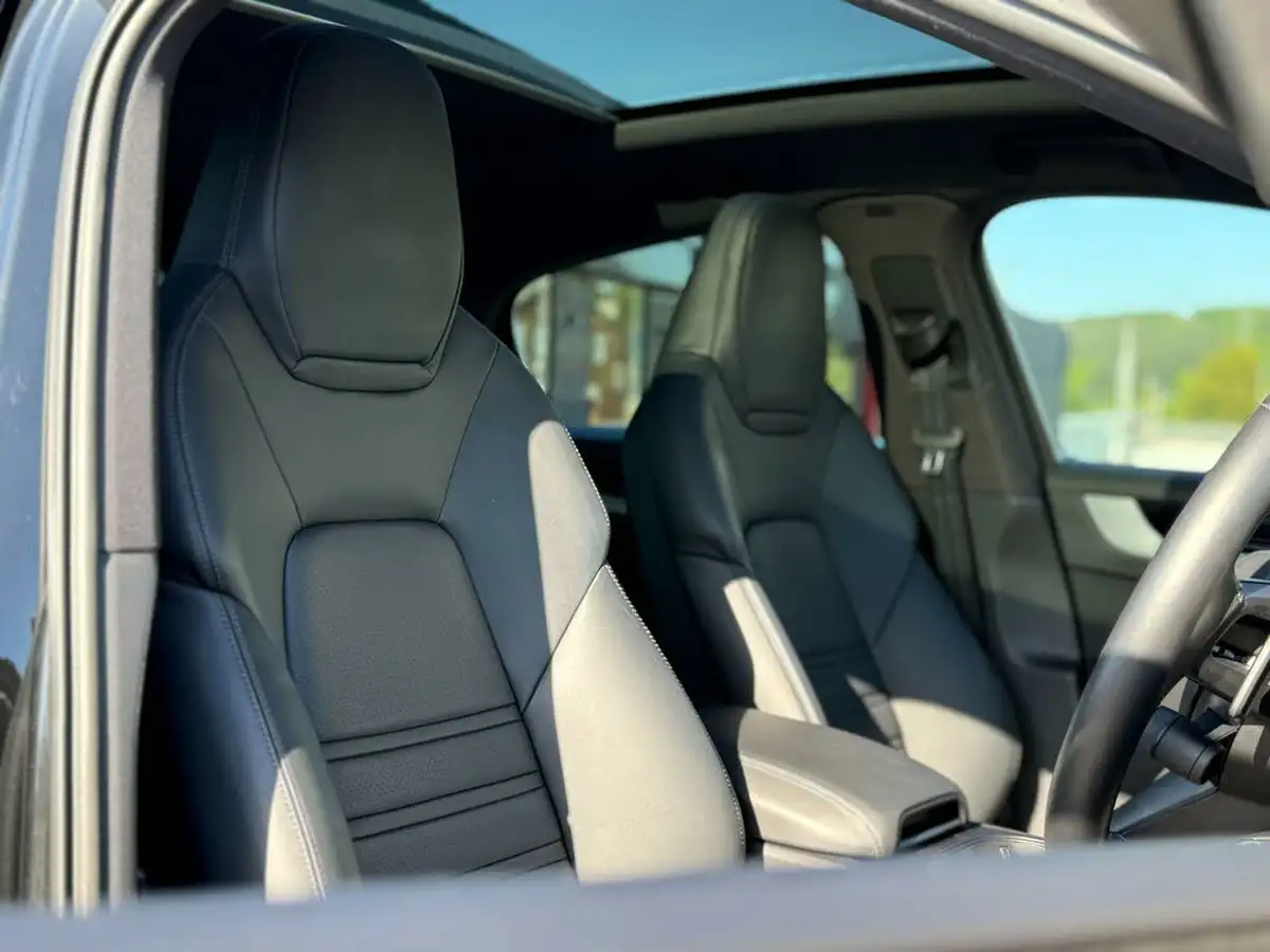2024-porsche-cayenne-30-v6-353ps-coupe-big-2