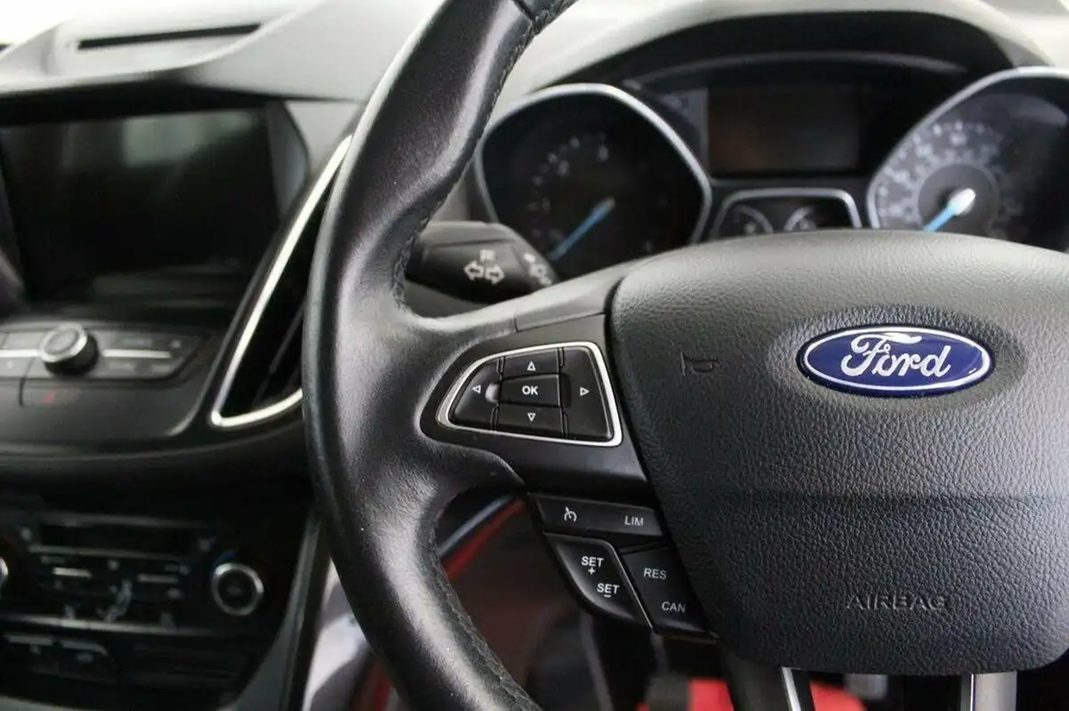 2017-ford-c-max-20tdci-titanium-big-47