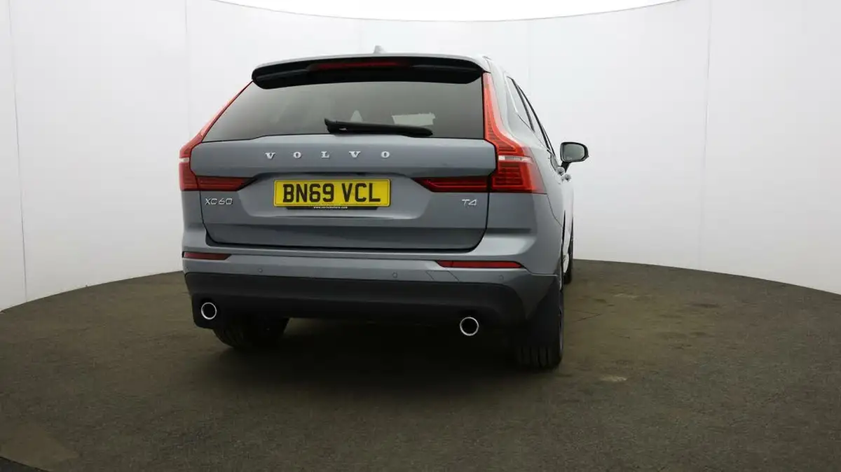 2019-volvo-xc60-20-t4-edition-big-62