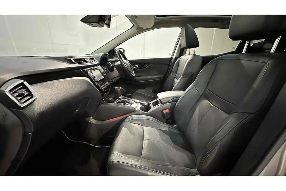 2016-nissan-qashqai-12-dig-t-tekna-xtronic-cvt-big-17