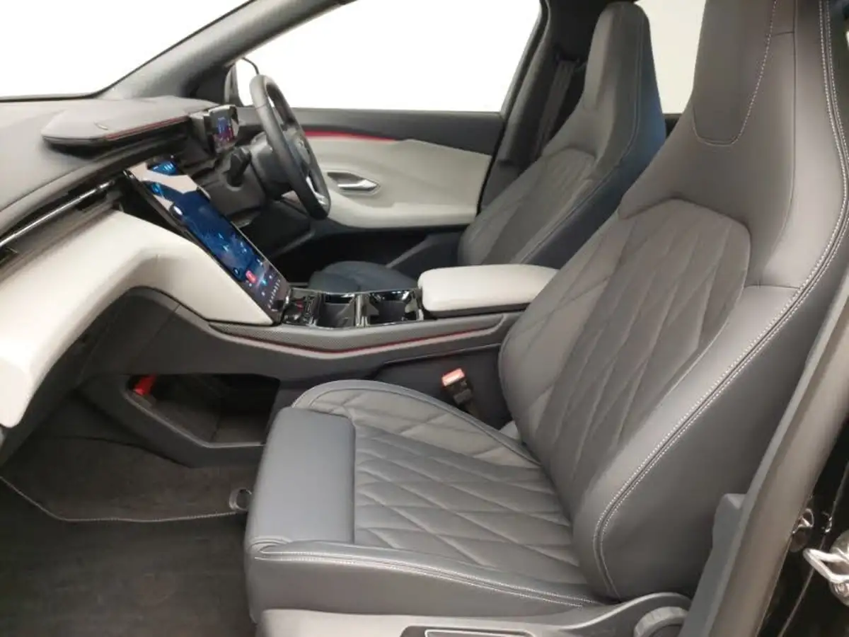 2024-ford-explorer-e-premium-286ps-77kwh-big-4