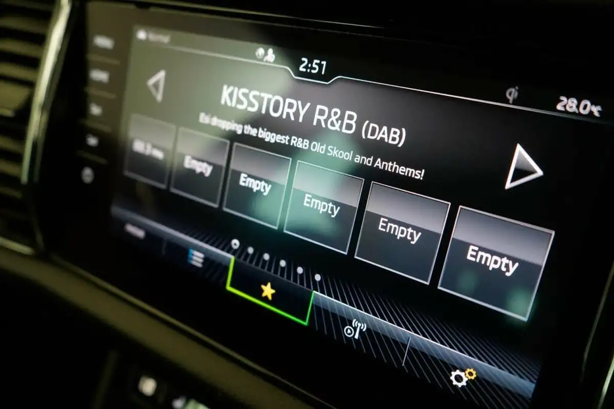 2020-skoda-kodiaq-15-tsi-se-l-dsg-big-27